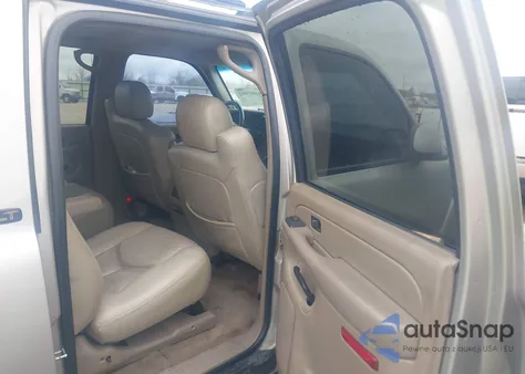 2005 Chevrolet Suburban 1500 Lt z USA, uszkodzony, nr VIN 3GNEC16Z75G128089